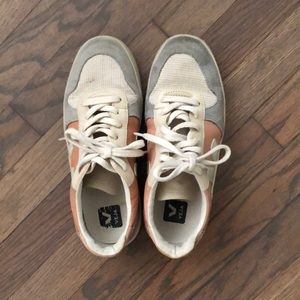 Veja Sneakers
